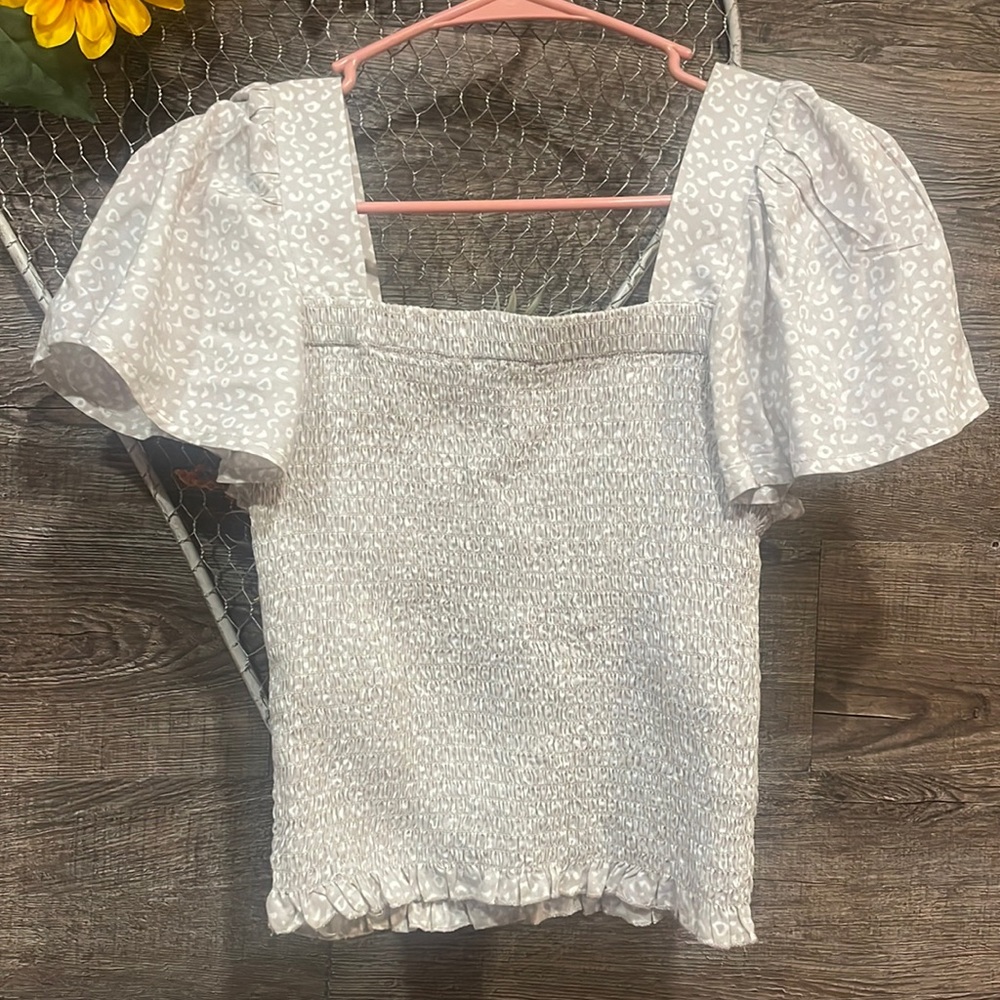 ✨Cute Leopard print top✨🐆